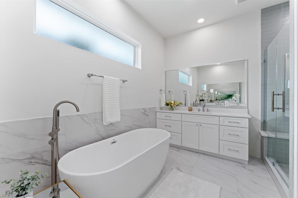 430 W 24th Street, Houston, Texas image 34