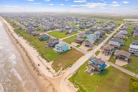 A home in Crystal Beach