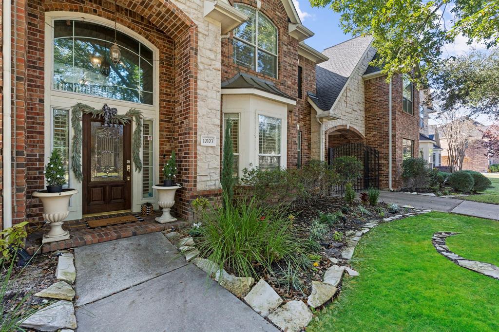 property-search 1 10103 Earlington Manor Drive