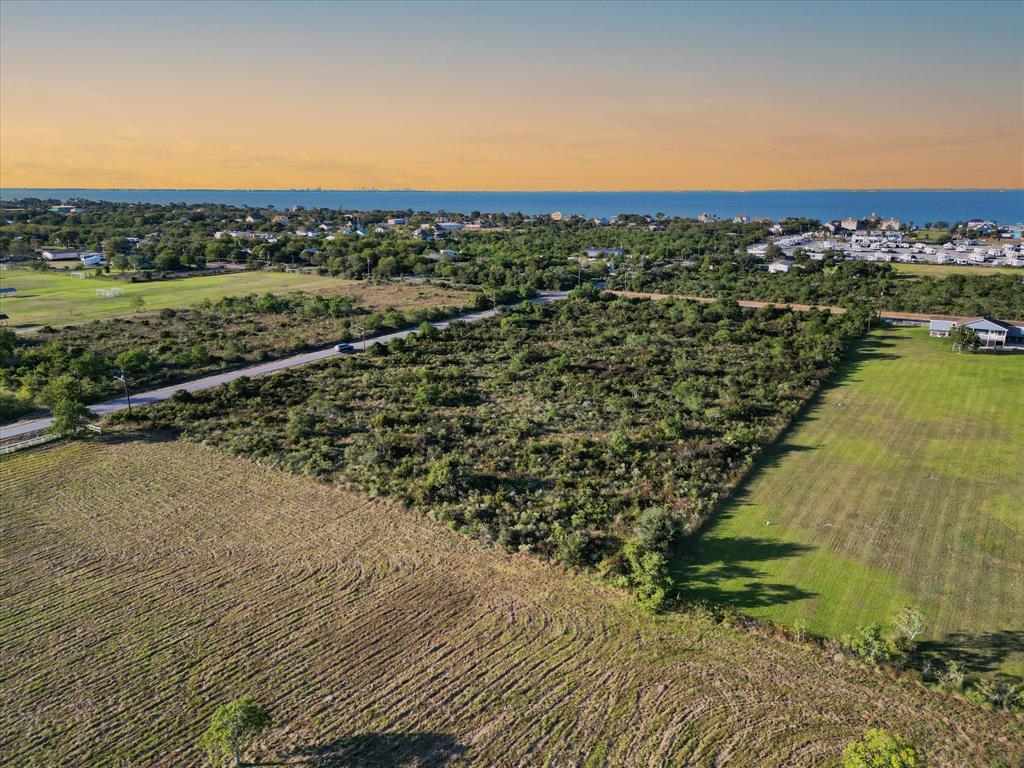 Avenue D, San Leon, Texas image 10