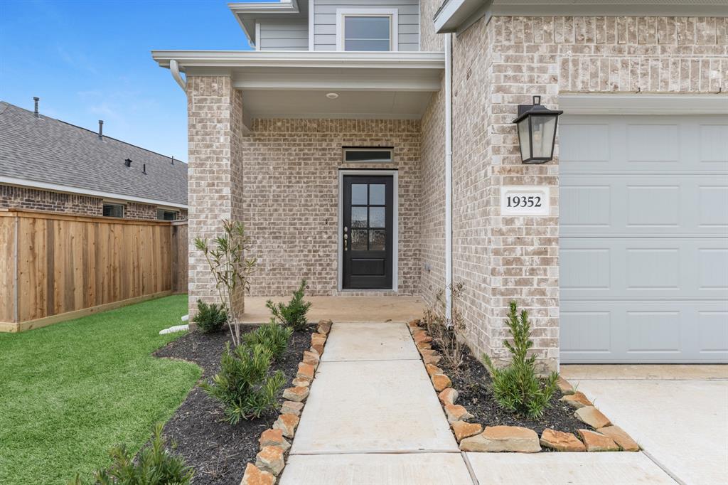 19352 Poppy Village Circle