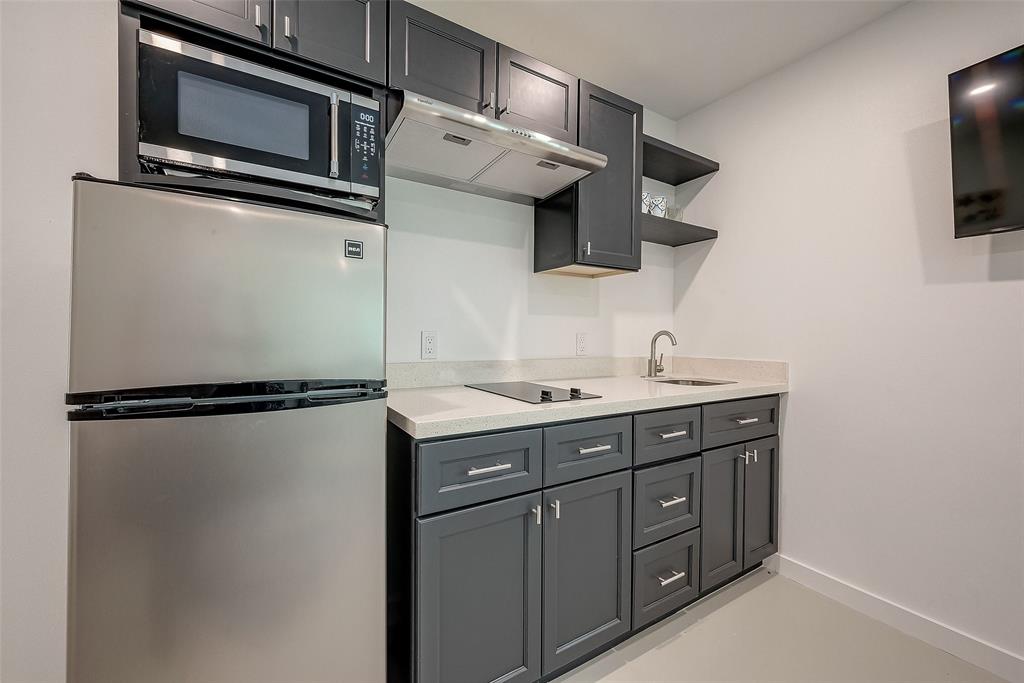 1418 April Villas UNIT 2