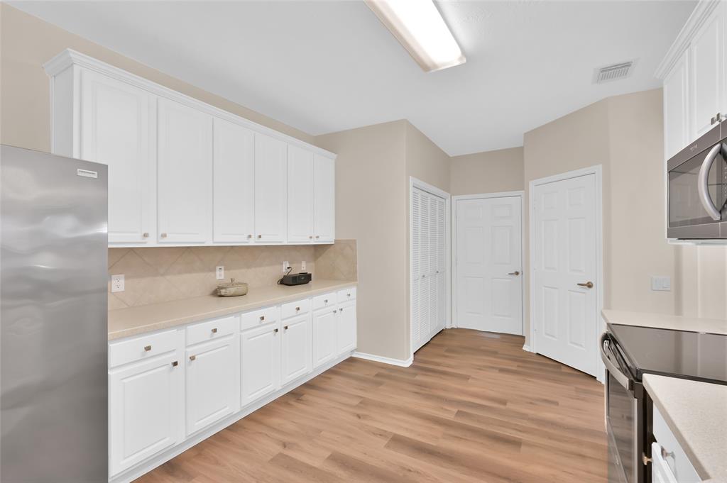 31 Greenwich Place, Conroe, Texas image 16
