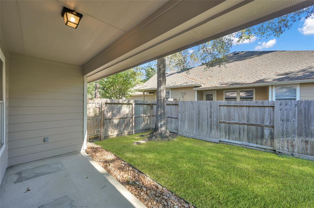 31 Greenwich Place, Conroe, Texas image 34