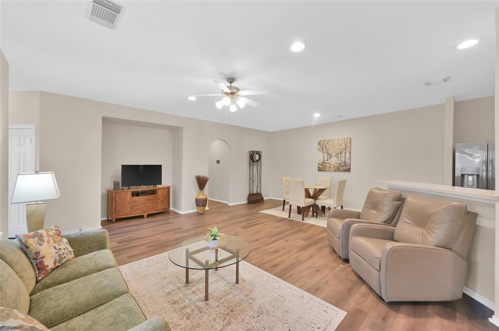 31 Greenwich Place, Conroe, Texas image 10