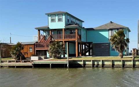 1127 County Road 299 Sargent TX 77414