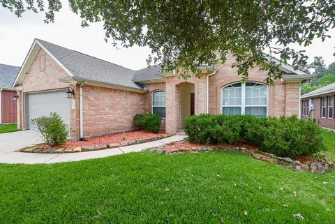 Single Family Residence in Houston TX 12402 Brentleywood Lane 1.jpg