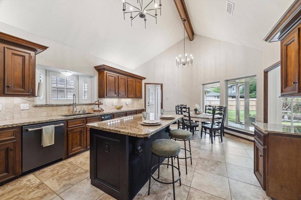 5307 Sycamore Villas Drive, Kingwood, Texas image 9