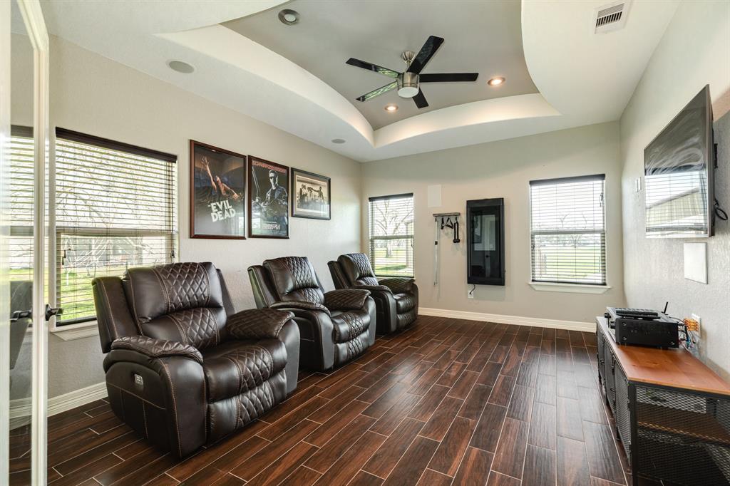 738 Stallion Circle, Angleton, Texas image 26