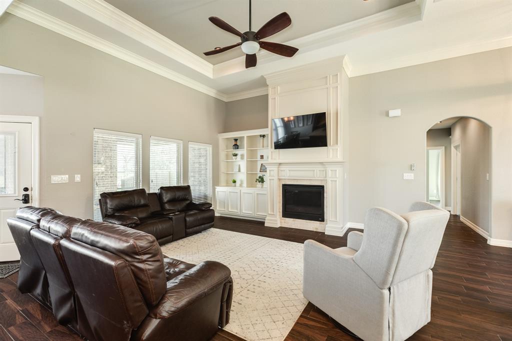738 Stallion Circle, Angleton, Texas image 21
