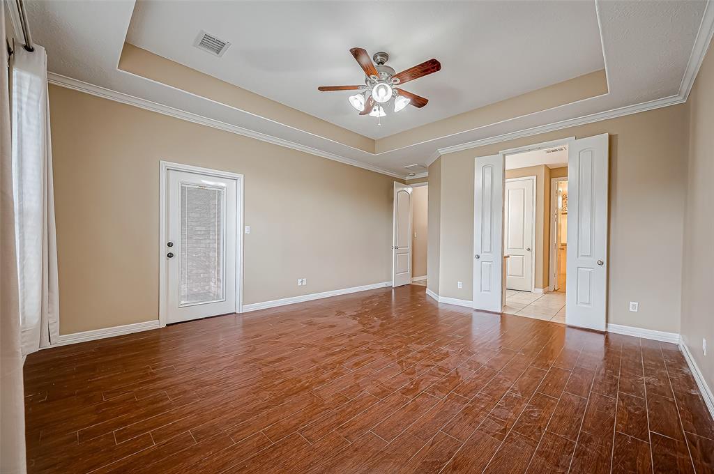 Montgomery, Texas 77356, United States, 4 Bedrooms Bedrooms, ,5 BathroomsBathrooms,Residential,Pending,40345