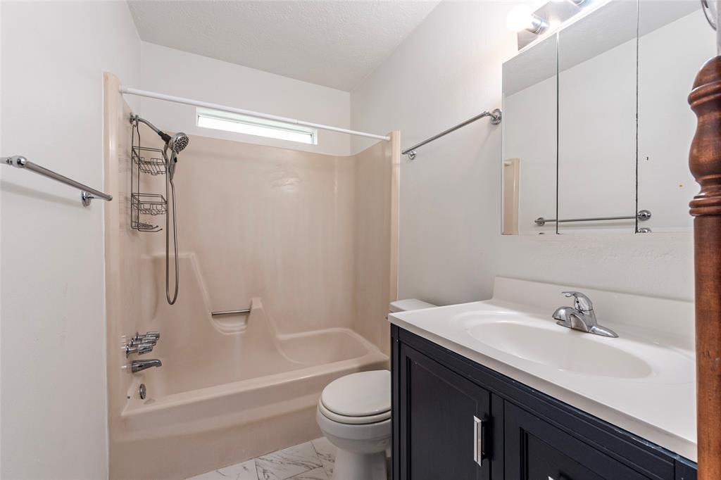 607 S Heather Lane, Friendswood, Texas image 28