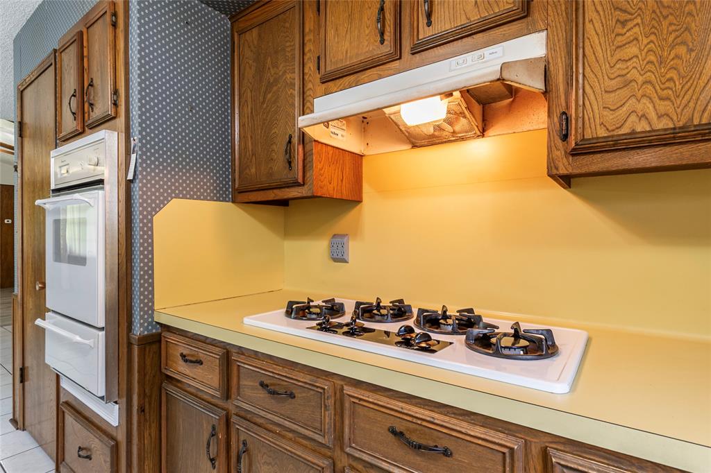 607 S Heather Lane, Friendswood, Texas image 19