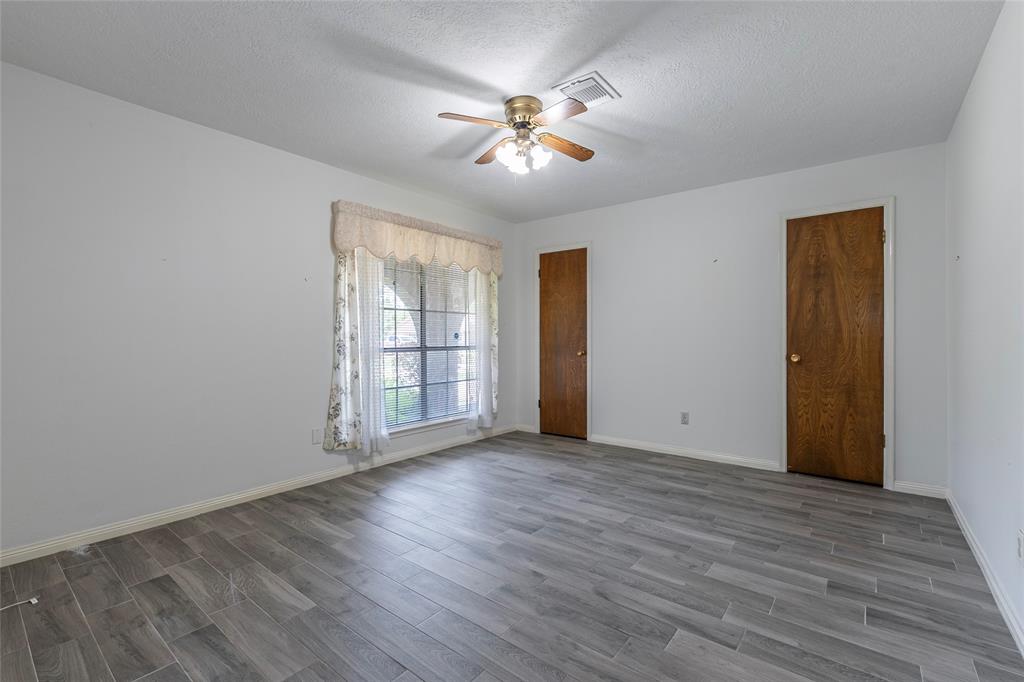 607 S Heather Lane, Friendswood, Texas image 23