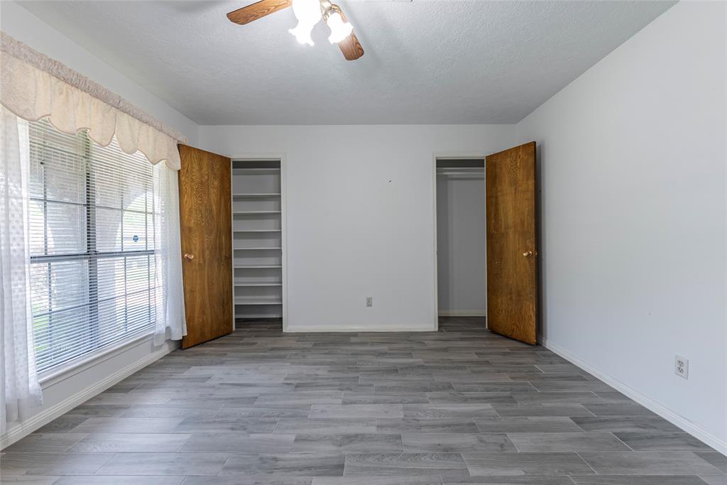 607 S Heather Lane, Friendswood, Texas image 24