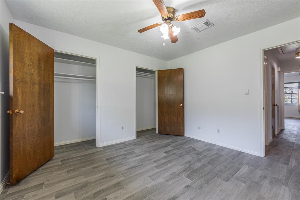607 S Heather Lane, Friendswood, Texas image 25