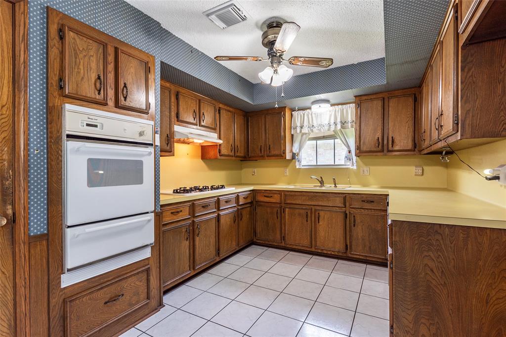 607 S Heather Lane, Friendswood, Texas image 17