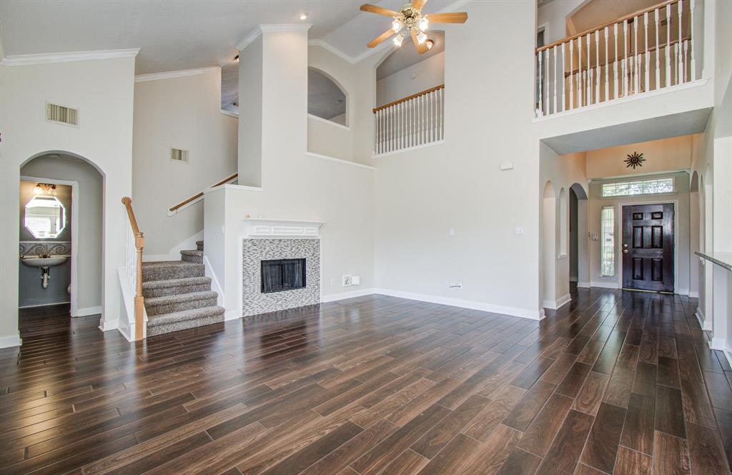 2210 Waters Edge Lane, League City, Texas image 9