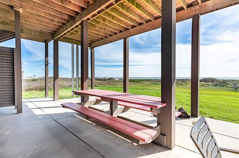 A home in Crystal Beach