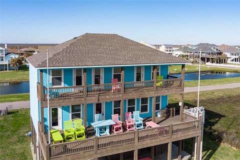 A home in Crystal Beach