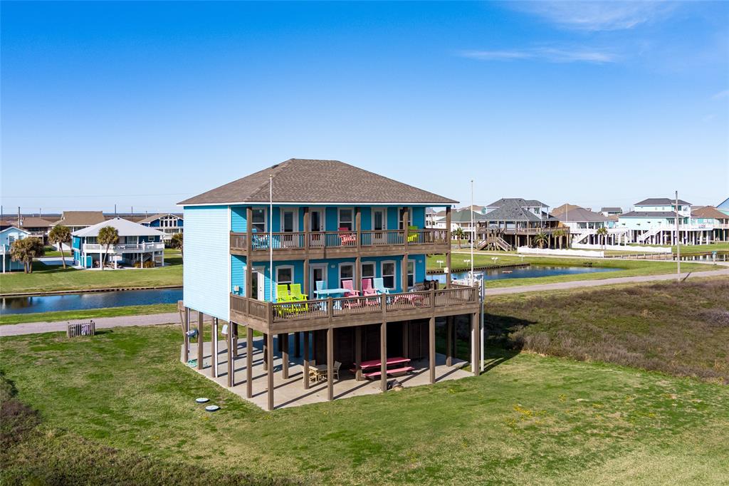 3180 Gulf Castle Drive, Crystal Beach, Texas image 8