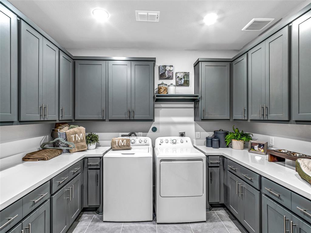 1669 Birch Lake Bend, Friendswood, Texas image 20