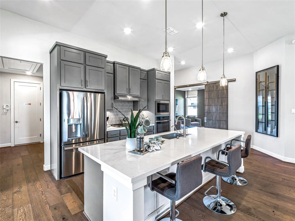 1669 Birch Lake Bend, Friendswood, Texas image 15