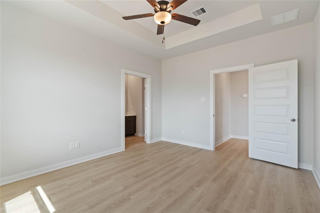 1099 Bluebonnet Trails, Bellville, Texas image 13