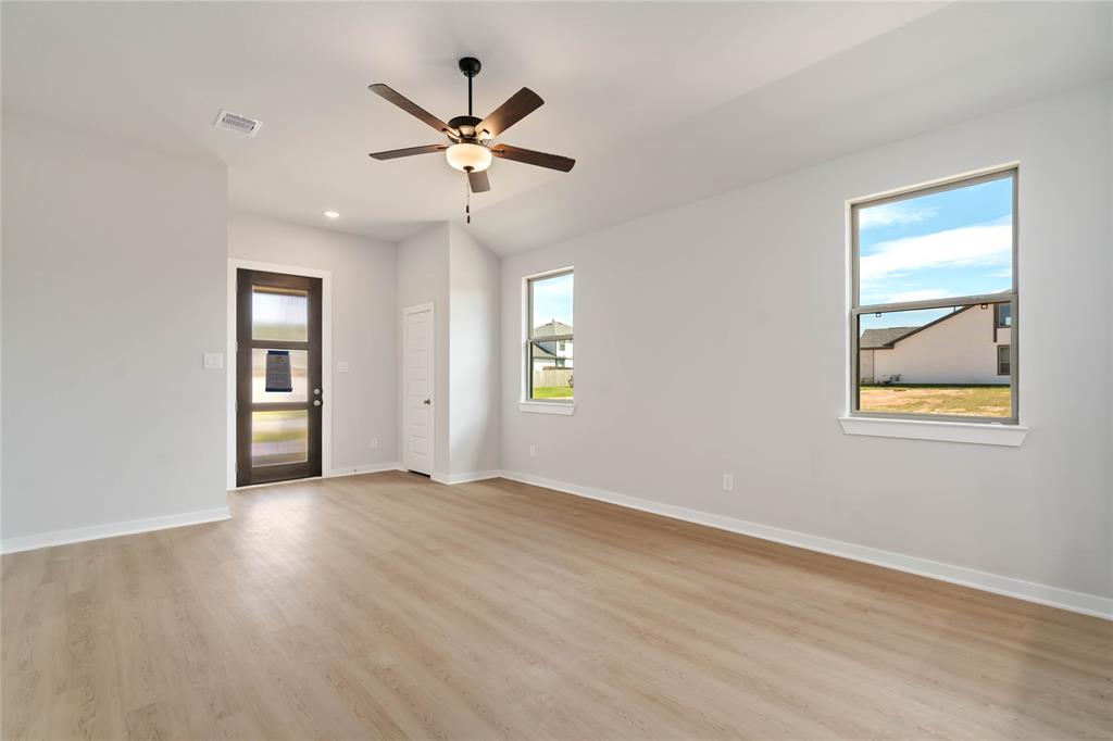 1099 Bluebonnet Trails, Bellville, Texas image 5
