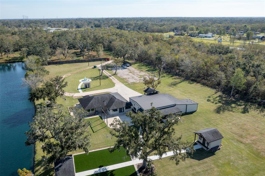 3006 Fm 521 Road