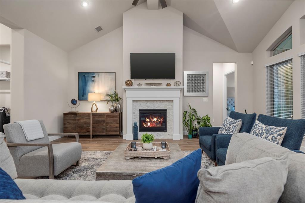 206 Calm Savanna Court, Conroe, Texas image 11