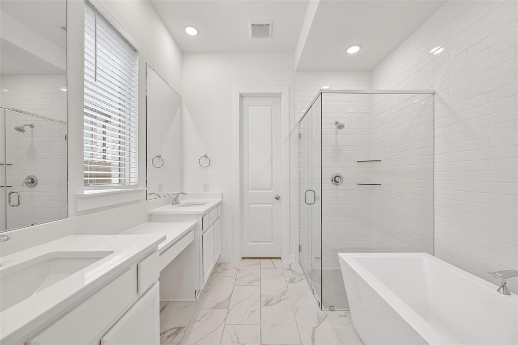 510 Rita Blanca Drive, Webster, Texas image 19