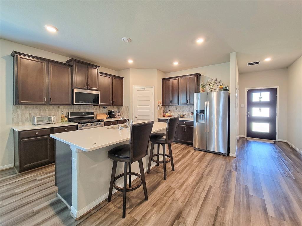 2211 E Winding Pines Drive, Tomball, Texas image 4