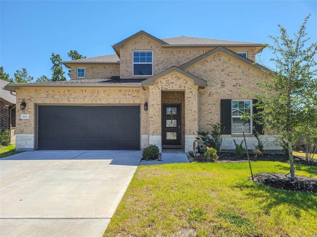 2211 E Winding Pines Drive, Tomball, Texas image 1