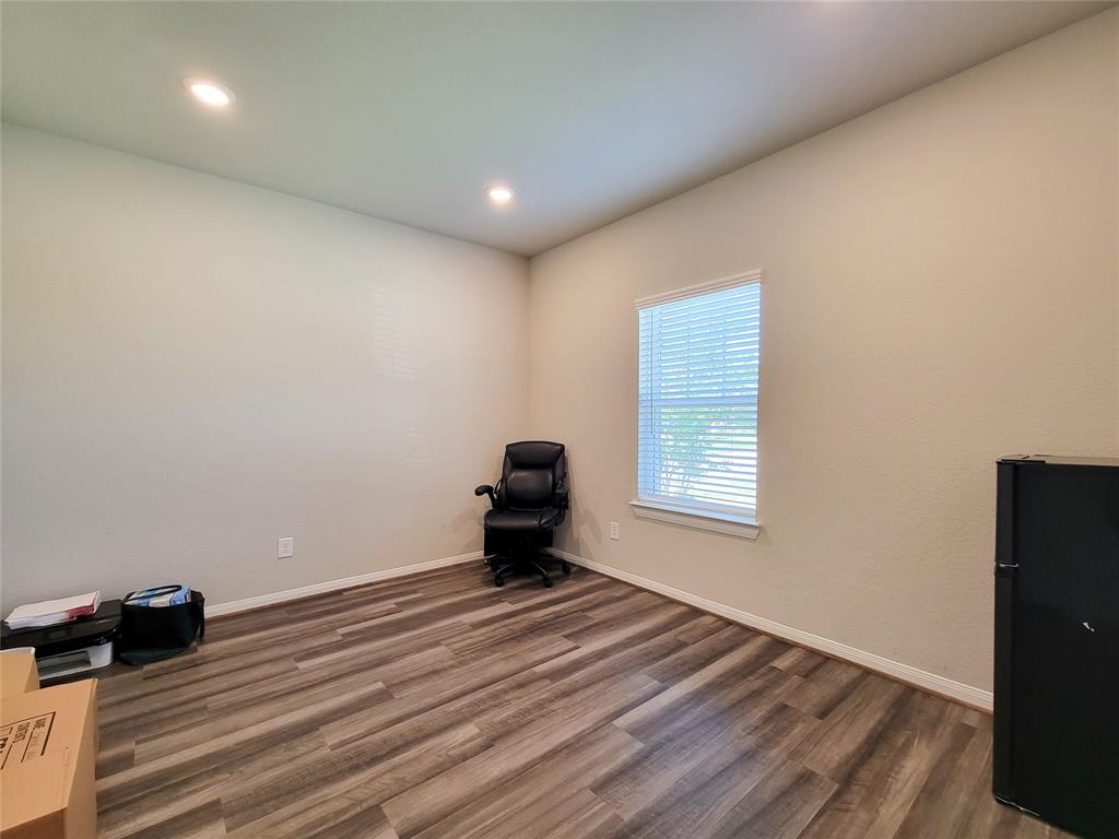 2211 E Winding Pines Drive, Tomball, Texas image 22