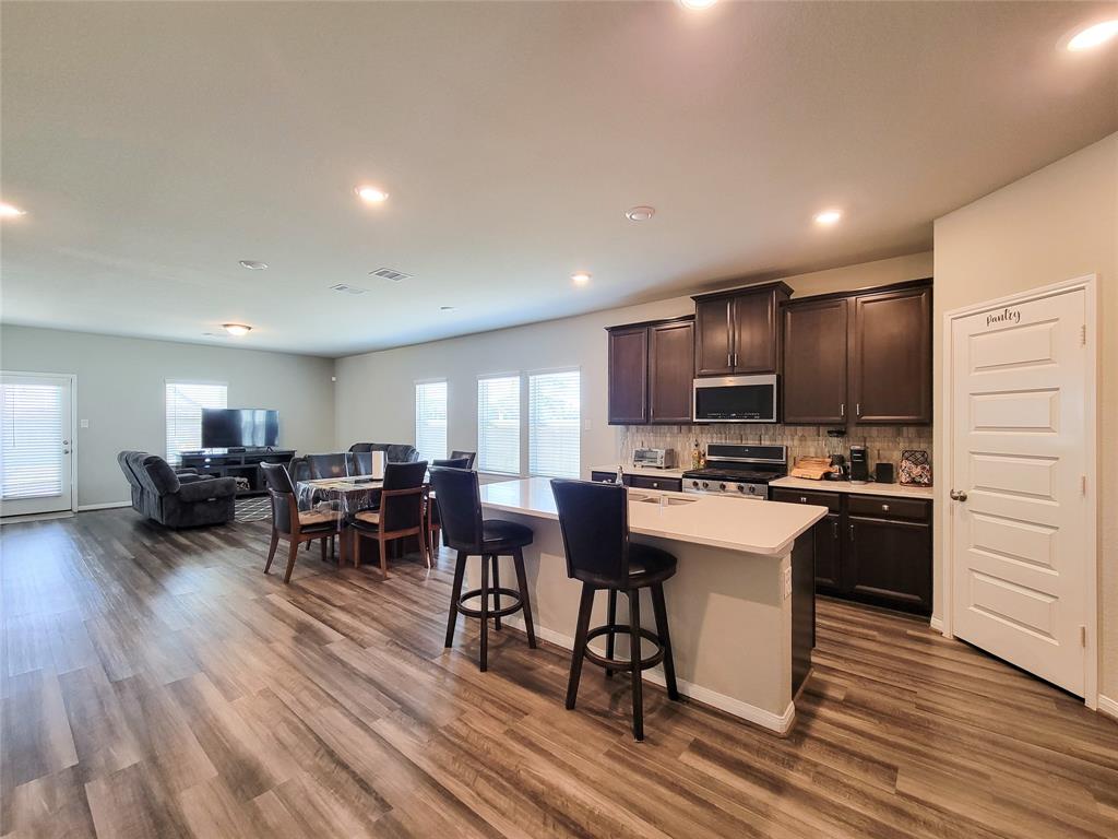 2211 E Winding Pines Drive, Tomball, Texas image 5