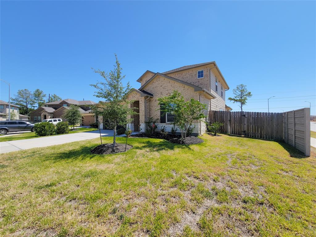 2211 E Winding Pines Drive, Tomball, Texas image 38