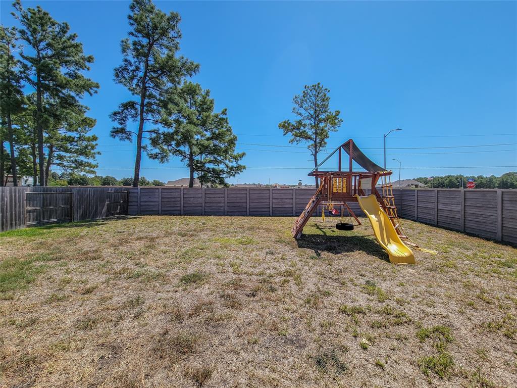 2211 E Winding Pines Drive, Tomball, Texas image 37