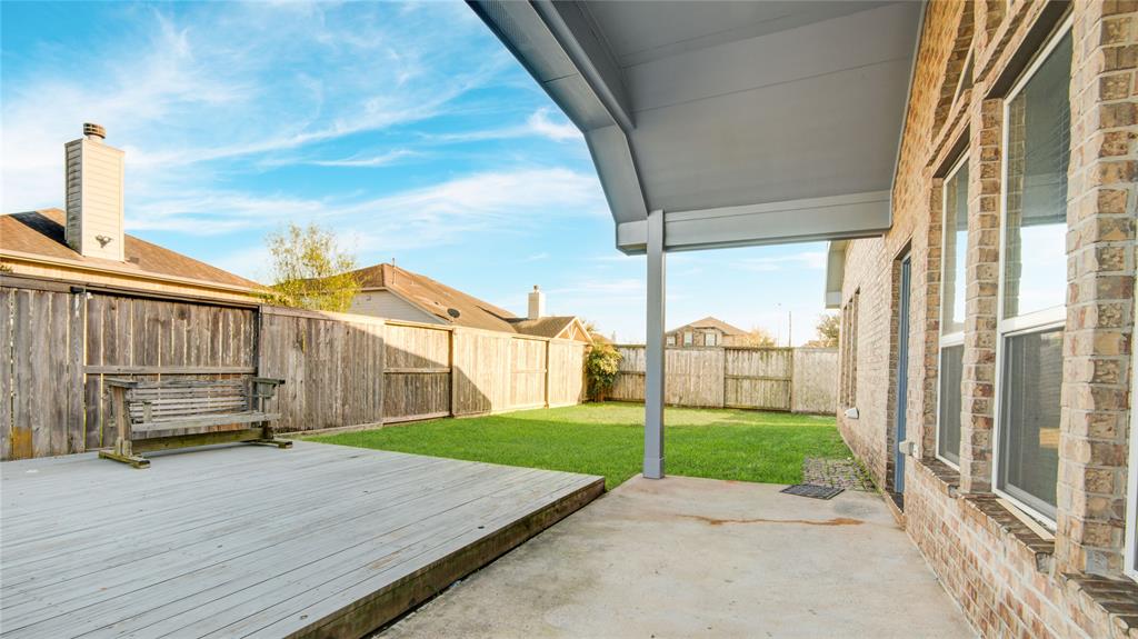 103 Long Meadow Court, Clute, Texas image 42