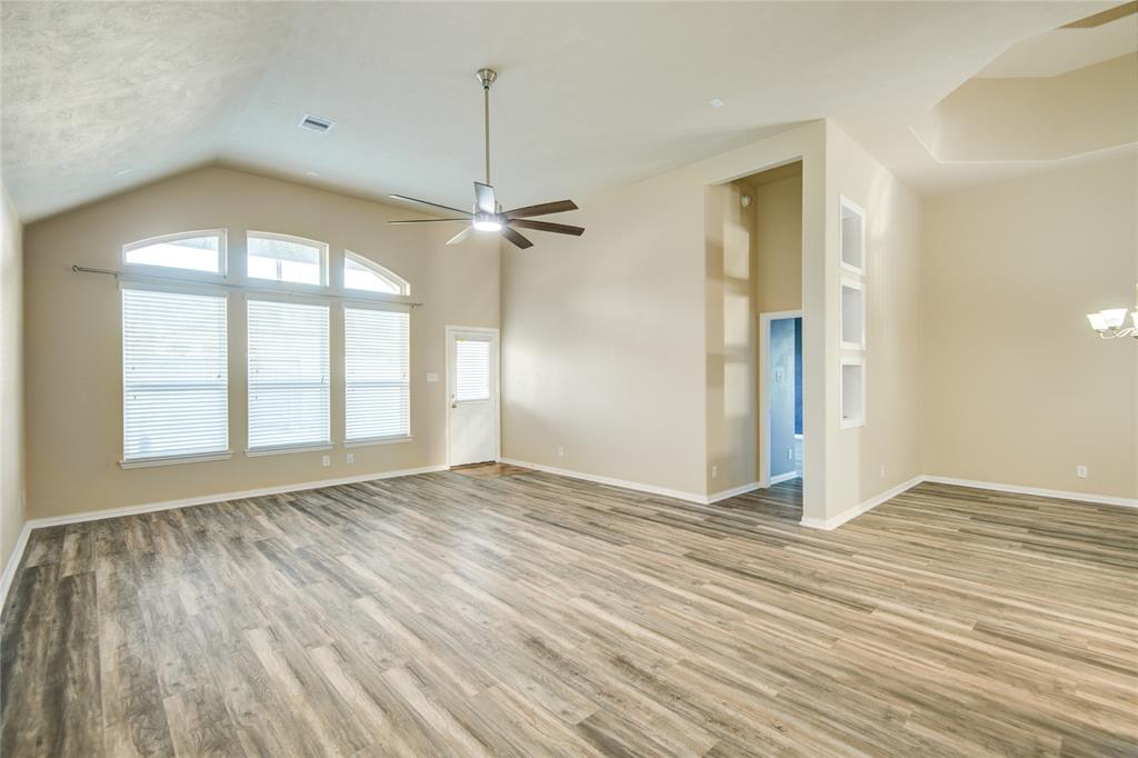 103 Long Meadow Court, Clute, Texas image 27