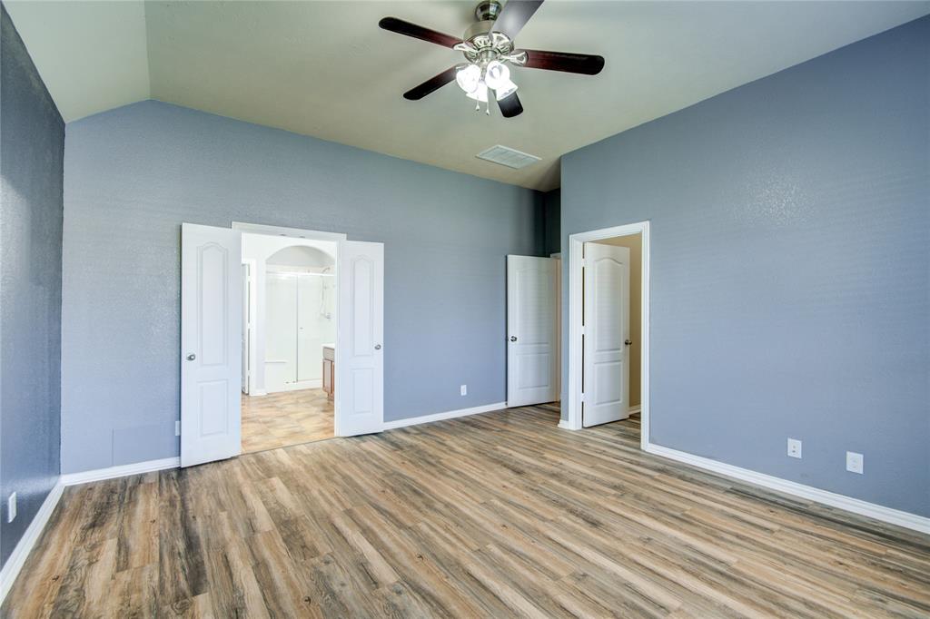 103 Long Meadow Court, Clute, Texas image 32