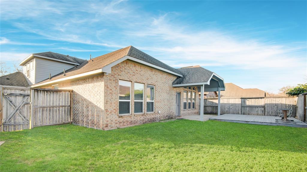 103 Long Meadow Court, Clute, Texas image 45
