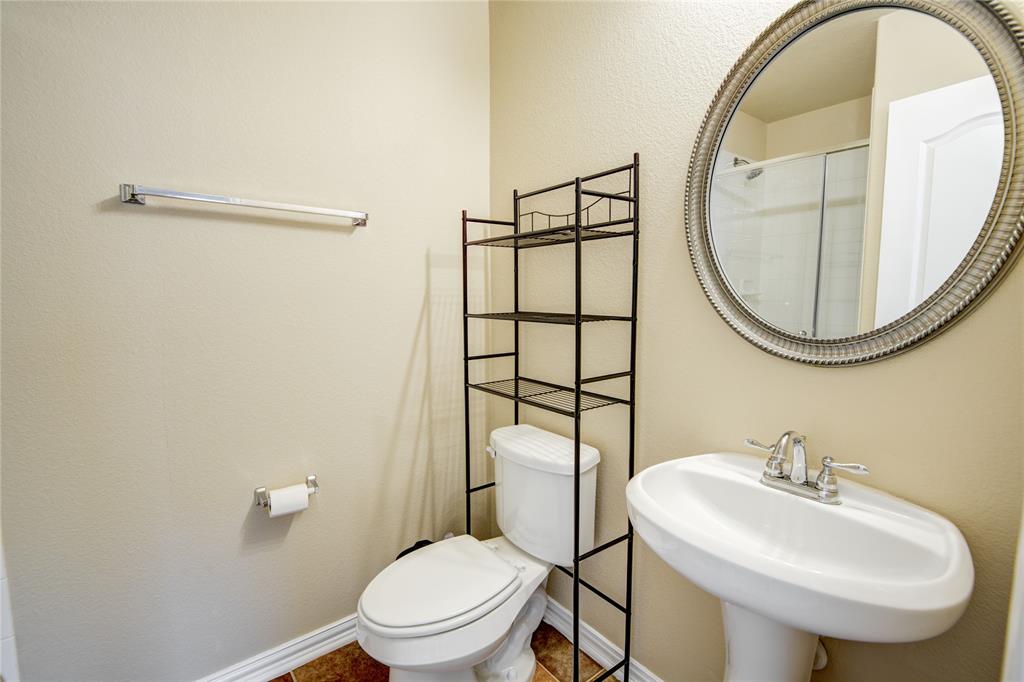 103 Long Meadow Court, Clute, Texas image 40