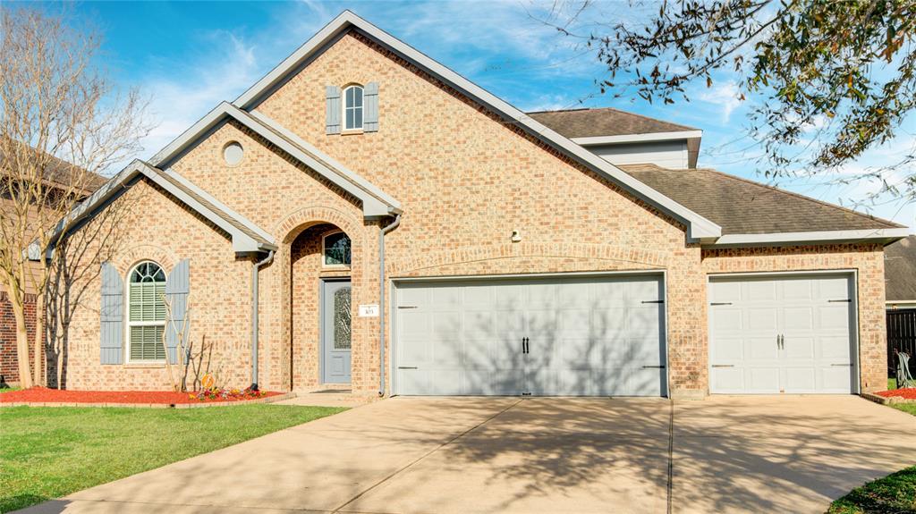 103 Long Meadow Court, Clute, Texas image 1