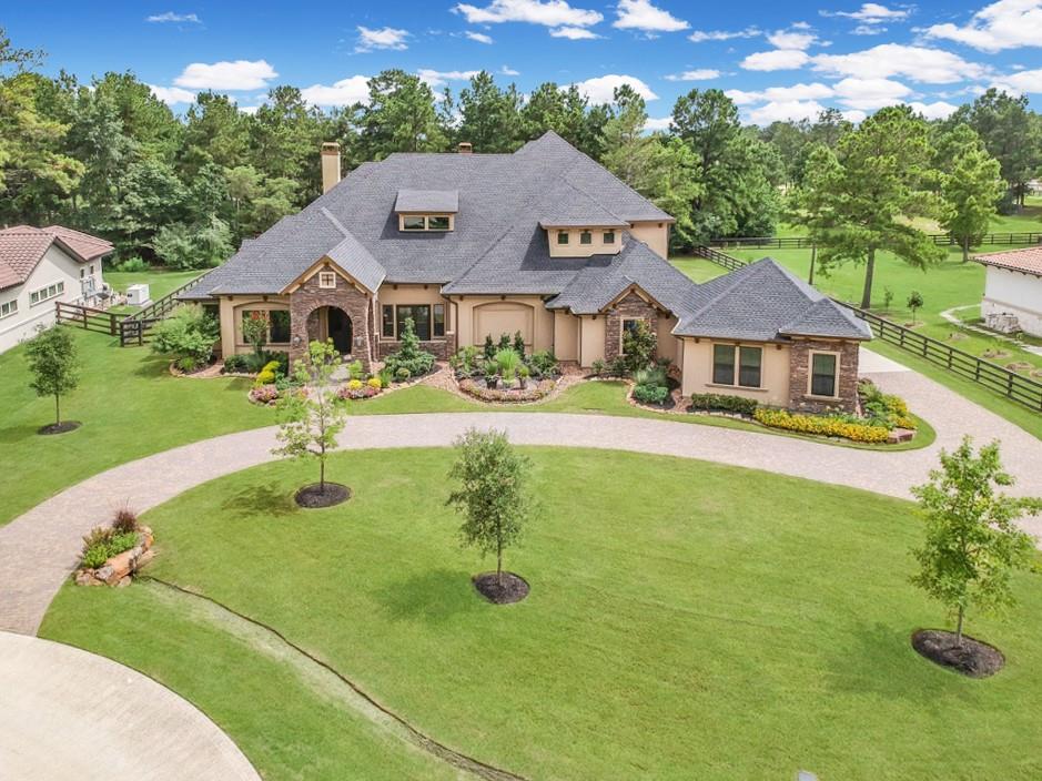 28 Royal King Road, Tomball, Texas image 2