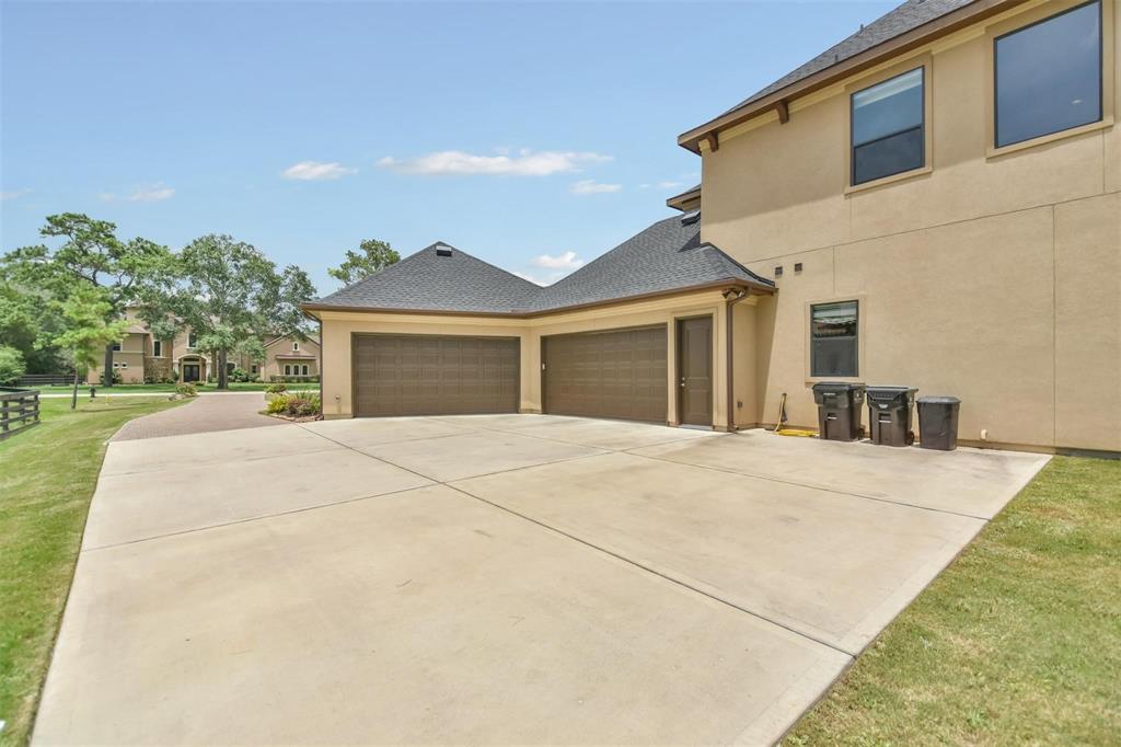 28 Royal King Road, Tomball, Texas image 47