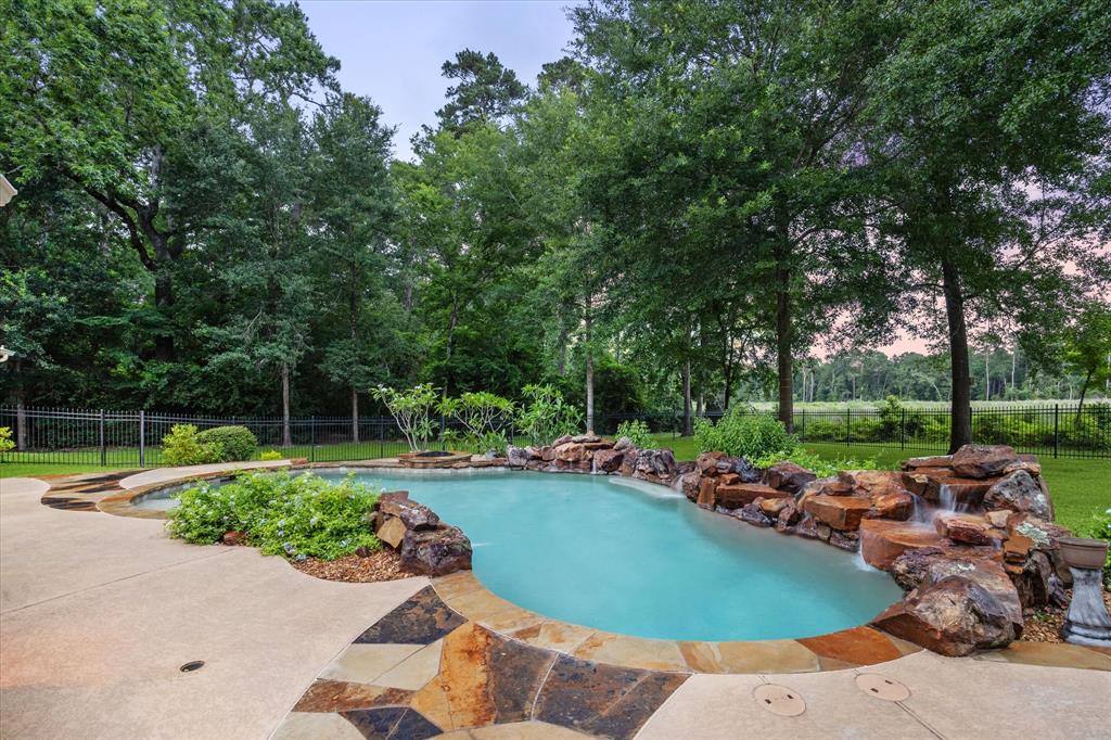 22914 Three Pines Drive, Hockley, Texas image 26