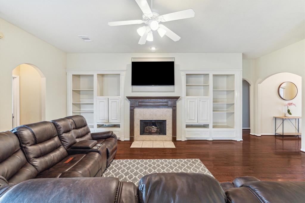 1519 Brookstone Lane Ln, Sugar Land, Texas image 4