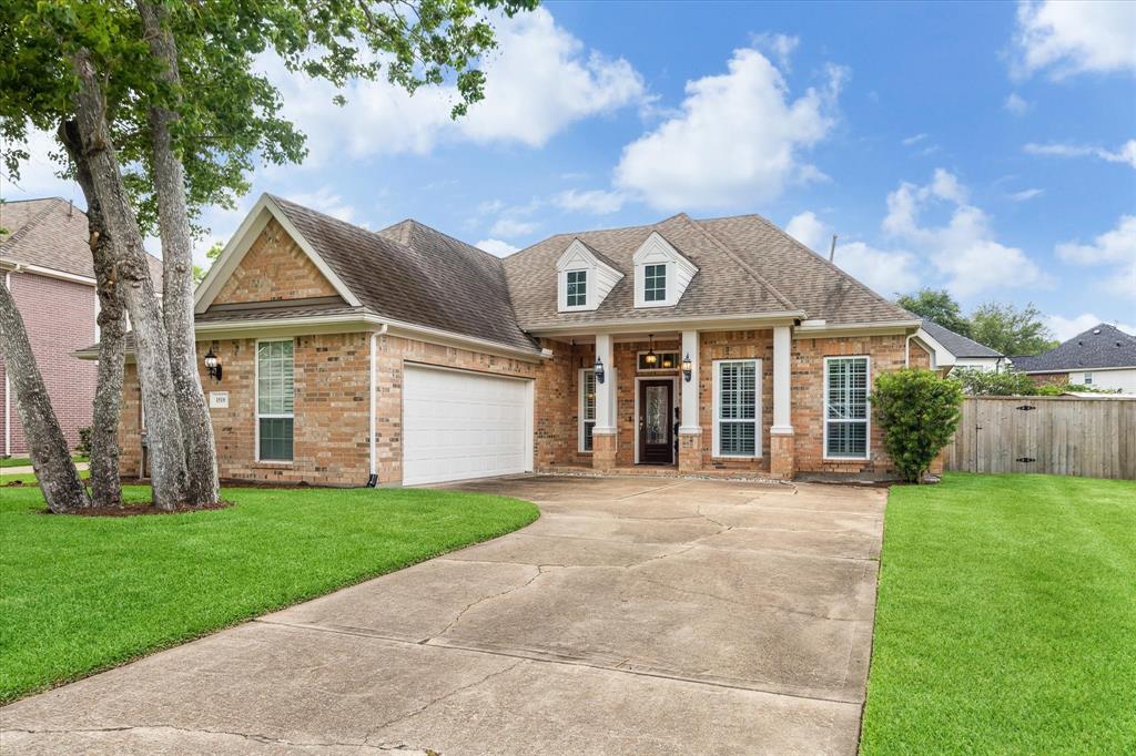 1519 Brookstone Lane Ln, Sugar Land, Texas image 1