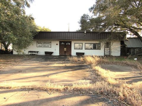 Photo of 1103 Us Highway 59 N, Edna, TX 77957 (MLS # 2344756)